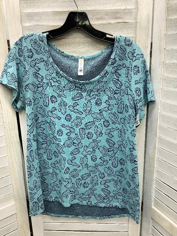 elegant women's T-shirtsTop Short Sleeve Basic By Lularoe  Size: M