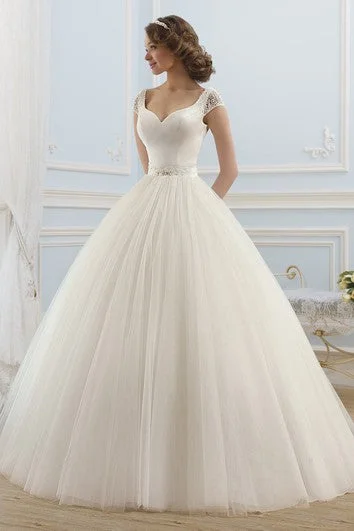 women's bridesmaid dressesBall Gown Long V-Neck Short-Sleeve Backless Tulle Dress With Beading