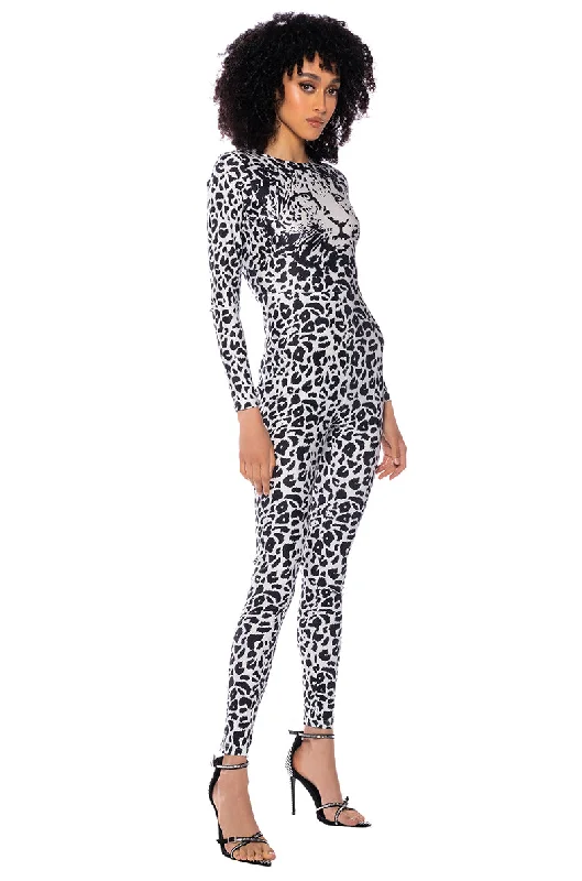 women's jumpsuits made of satinNYRA CHEETAH PRINTED LONG SLEEVE JUMPSUIT