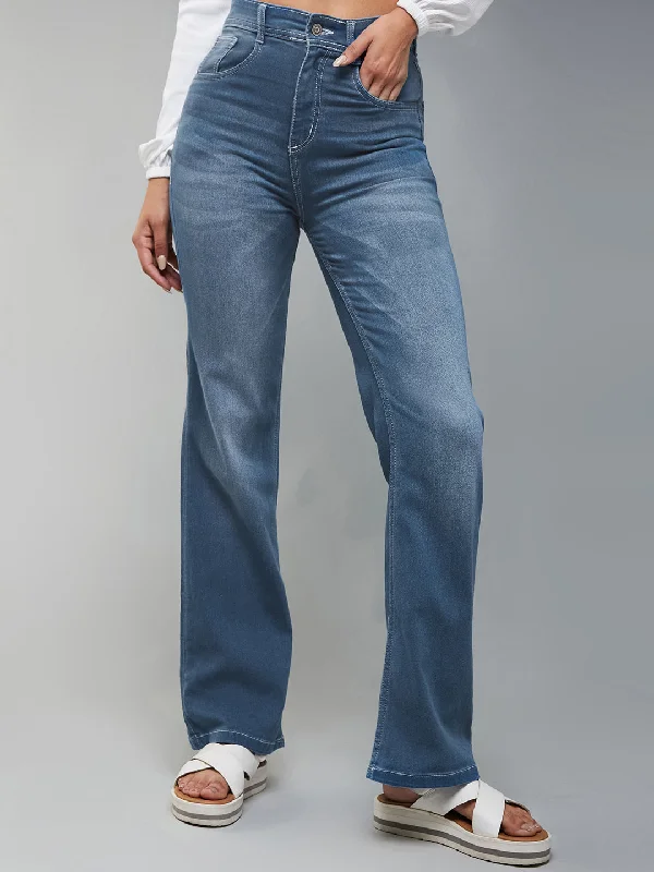 women's denim jeans with zipper-fly closure24/7 Comfort Y2K Women's Light Blue Wide-Leg Mid Rise Light weight Denim Jeans