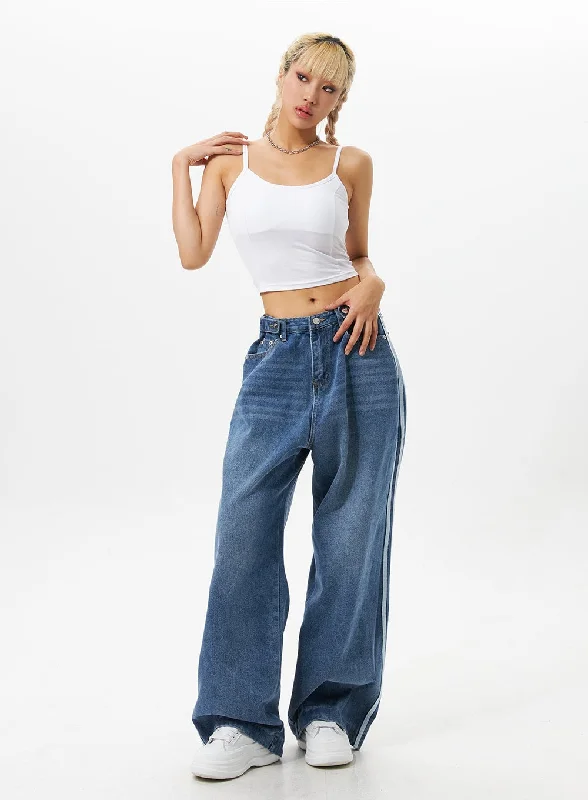 women's denim jeans for a casual FridaySide Stripe Wash Wide Leg Jeans IO326